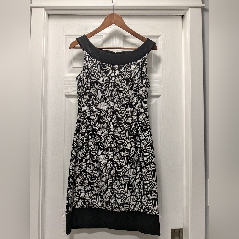 Sleeveless black/white dress size 8